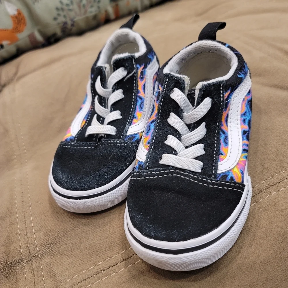 SZ 8T Vans Sk8 Low Top Electric Flame Glow in the Dark Unisex Slip-on Sneakers
